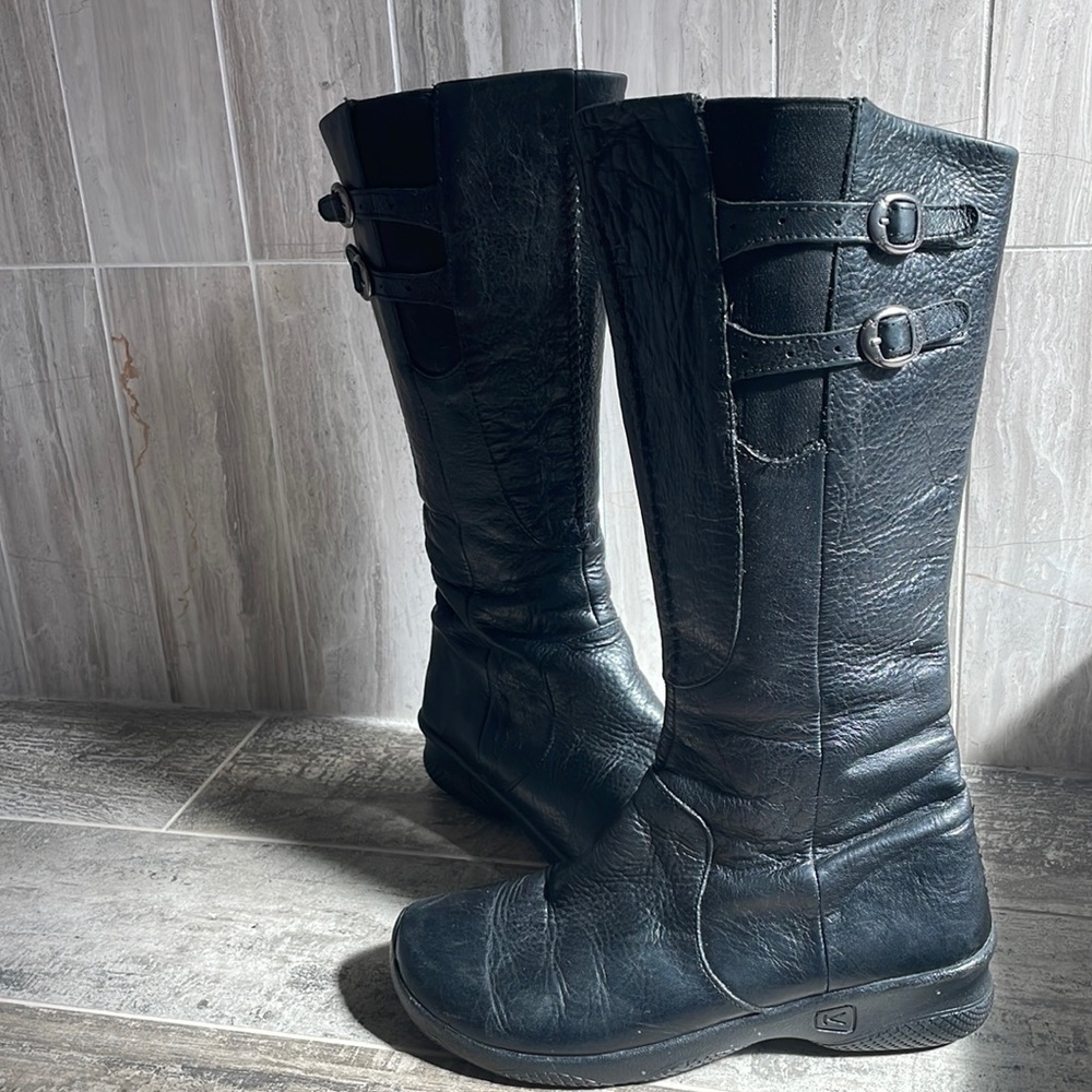 Keen Bern Baby Black Calf Tall Wedge Leather Boots Size 9